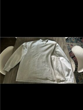 Essentials Crewneck Sweatshirt in Light Gray